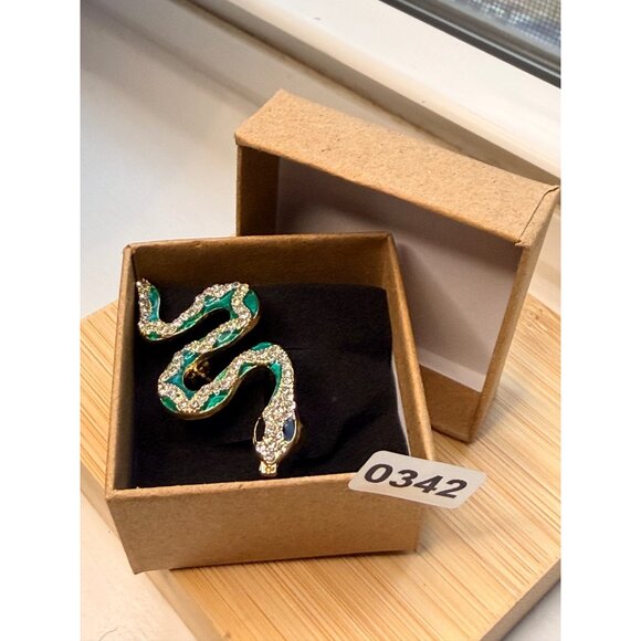 Crystal & Enamel Snake Brooch Pin Jewelry Gold-Tone Green & Clear Stones Gift Bo - Picture 4 of 5